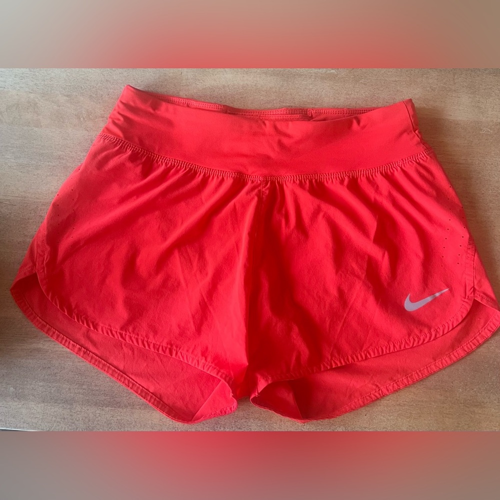 Nike Dri-FIT Red Athletic Shorts dri-fit medium 3” size 8 10 scarlet orange